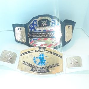 2 TOYS WWE CHAMPION BELTS